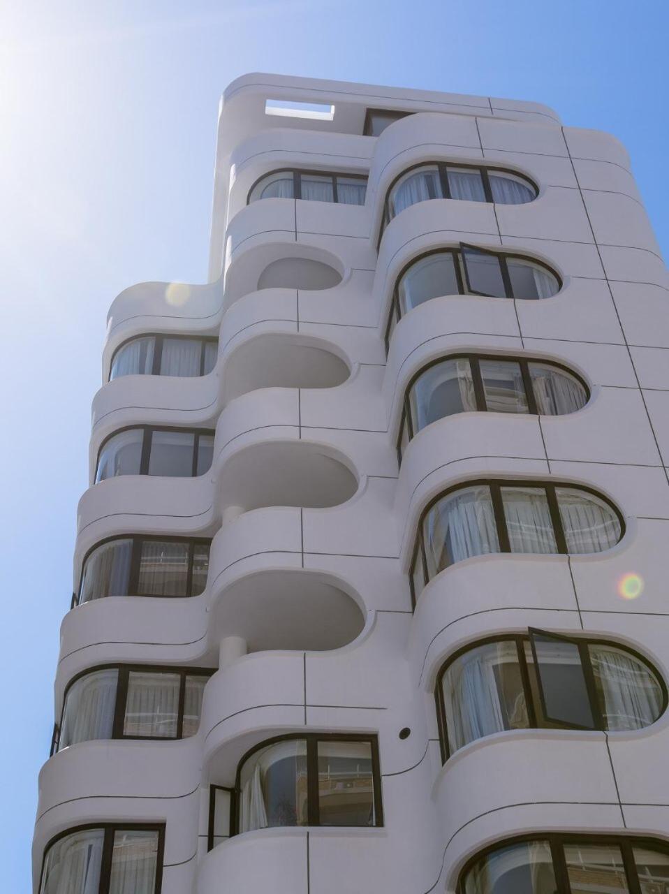 Stylish, Modern, Walk To Restaurants And Cbd Apartment Cape Town Bagian luar foto